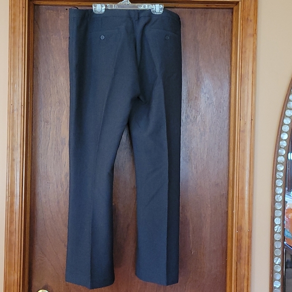 Tje limited Pants - Picture 2 of 3